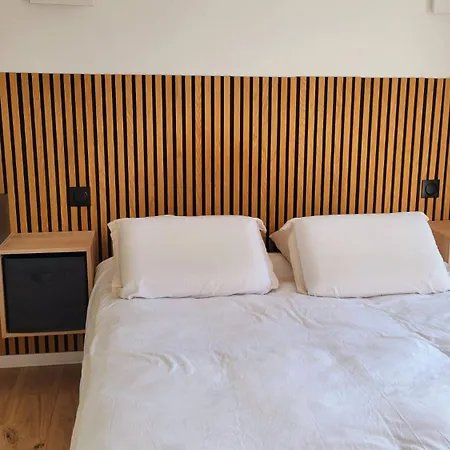 ヴィラ Croisette Pruille-le-Chetif